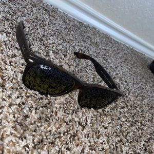 COPY - RayBan Polarized SunGlasses